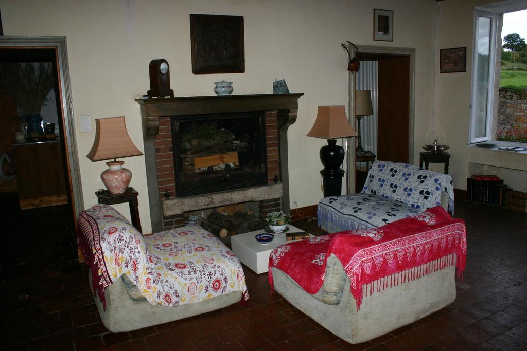 Domaine De Clermont Bed & Breakfast La Roche-en-Brenil Eksteriør bilde